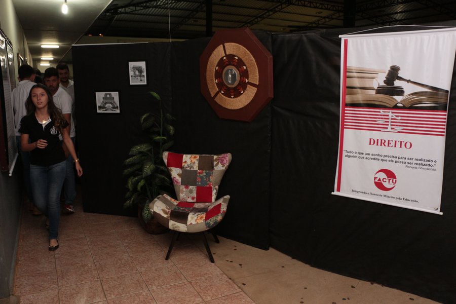 mostra004
